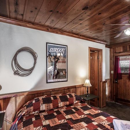 Apache Village Cabinette 11, Queen Bed, Midtown, Sleeps 2 Ruidoso Exteriér fotografie