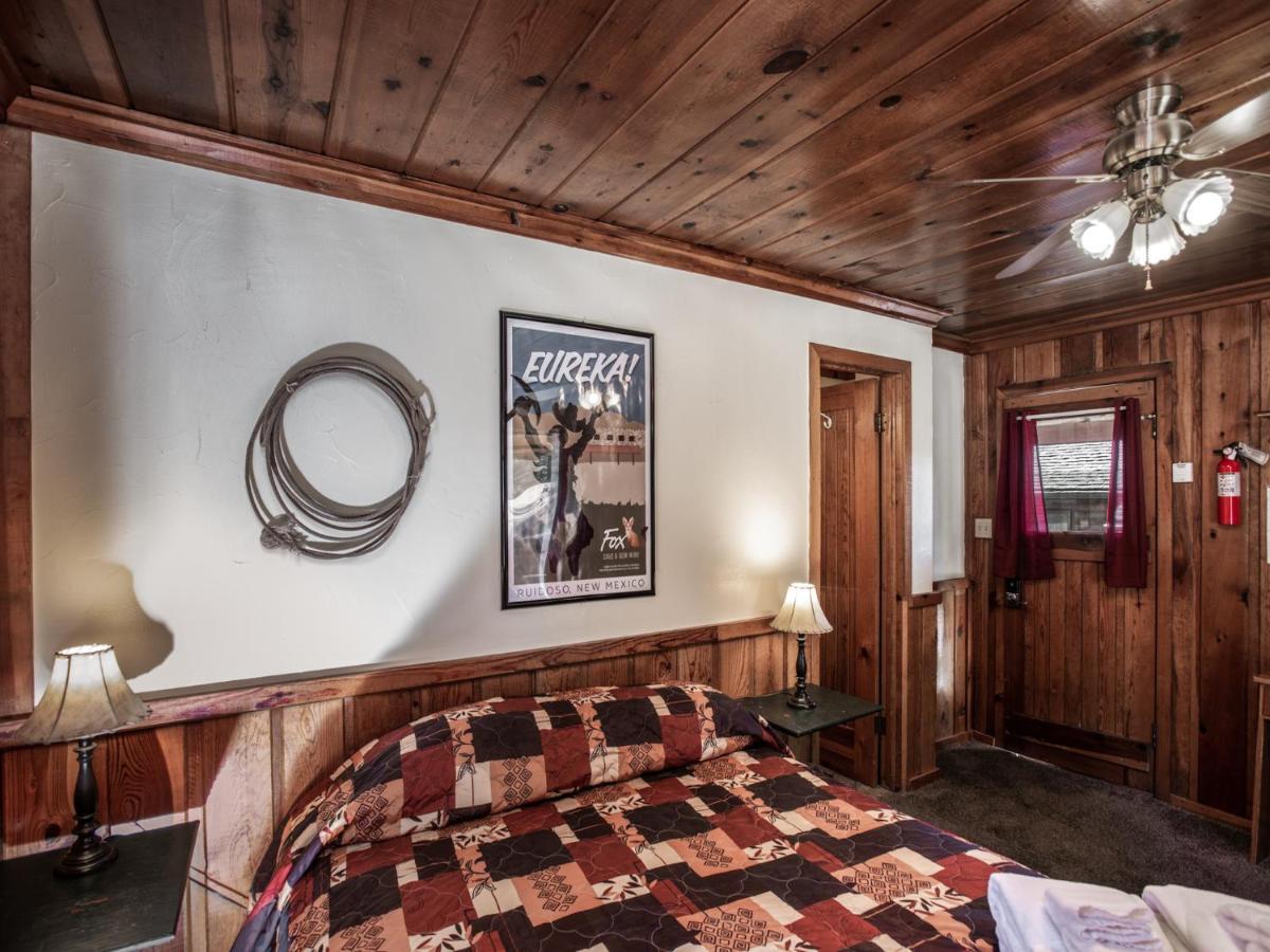 Apache Village Cabinette 11, Queen Bed, Midtown, Sleeps 2 Ruidoso Exteriér fotografie
